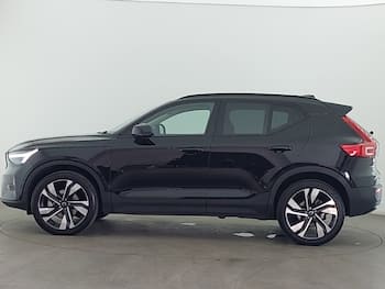 Used Volvo XC40 2025 for sale - 79737410: Photo
