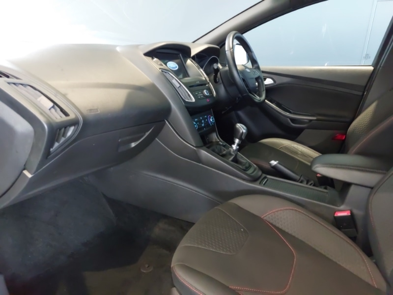 Used Ford Focus 2017 for sale - 77856233: Photo 5