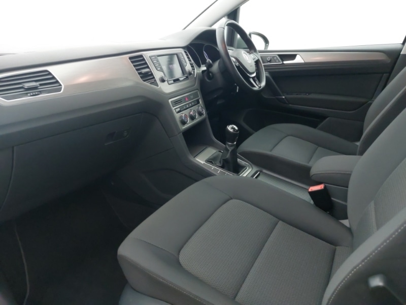 Used Volkswagen Golf SV 2016 for sale - 77522730: Photo 5