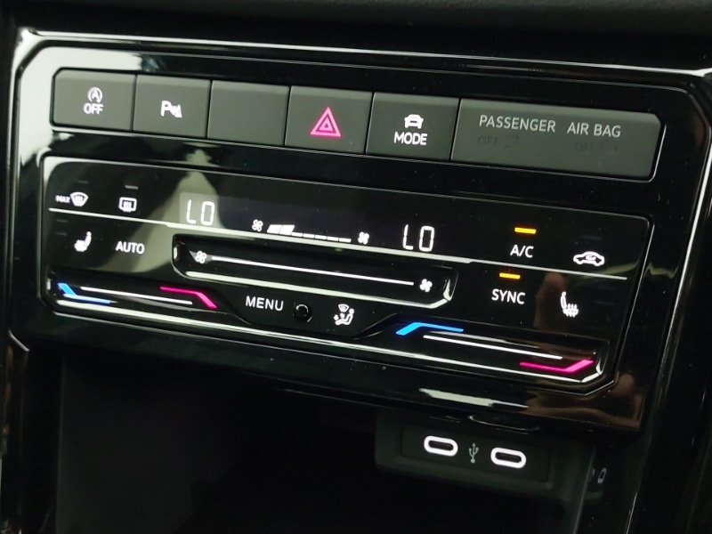 Used Volkswagen T-Cross 2024 for sale - 75948963: Photo 16