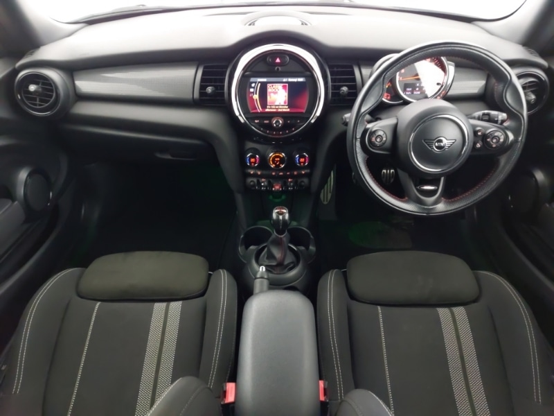 Used MINI Hatch 2019 for sale - 77716909: Photo 2