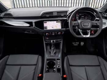 Used Audi Q3 2024 for sale - 75045675: Photo