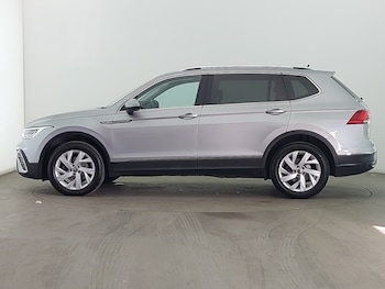 Used Volkswagen Tiguan Allspace 2022 for sale - 79235403: Photo