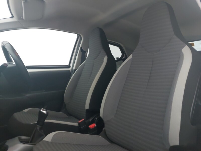 Used Toyota AYGO 2020 for sale - 77352669: Photo 12