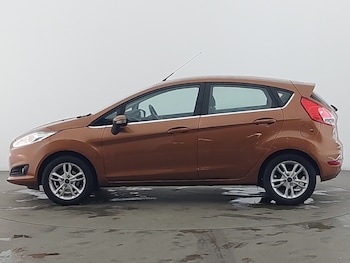 Used Ford Fiesta 2015 for sale - 77304386: Photo