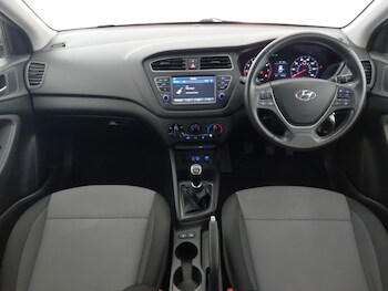 Used Hyundai i20 2019 for sale - 78112899: Photo