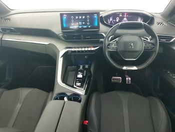 Used Peugeot 5008 2023 for sale - 79218443: Photo