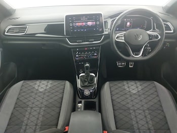 Used Volkswagen T-Roc 2023 for sale - 77761012: Photo