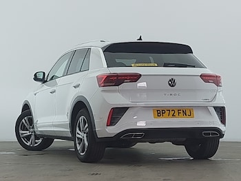 Used Volkswagen T-Roc 2023 for sale - 77761012: Photo