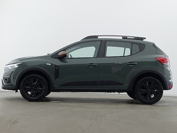 Used Dacia Sandero Stepway 2024 for sale - 77202018: Photo