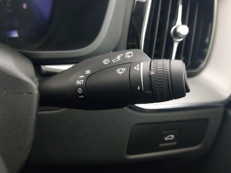 Used Volvo XC60 2023 for sale - 76970478: Photo 13