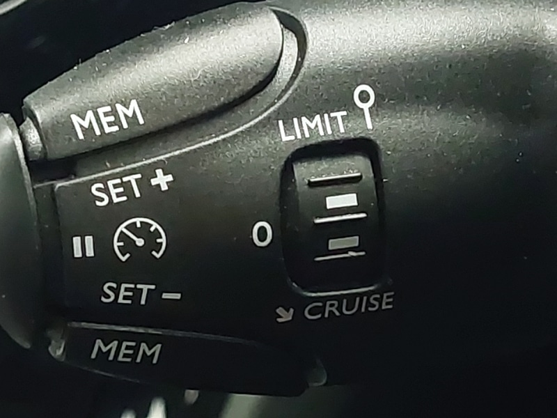 Used Peugeot 208 2022 for sale - 76543611: Photo 18