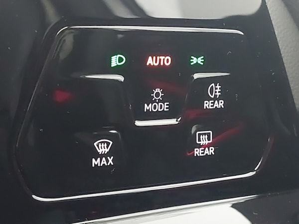 Used Volkswagen Golf 2023 for sale - 76275523: Photo 17