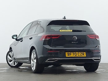 Used Volkswagen Golf 2020 for sale - 77147094: Photo