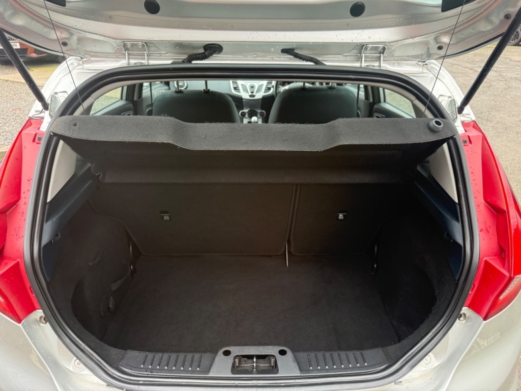 Used Ford Fiesta 2012 for sale - 77639077: Photo 11