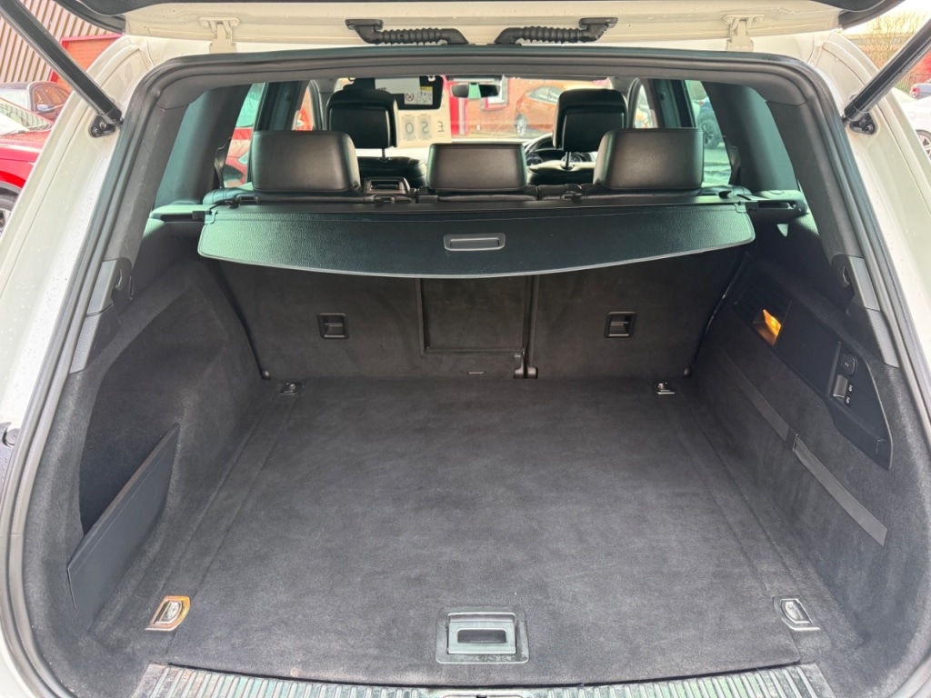 Used Volkswagen Touareg 2017 for sale - 76961723: Photo 11