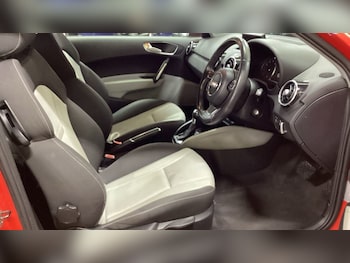 Used Audi A1 2011 for sale - 77436208: Photo