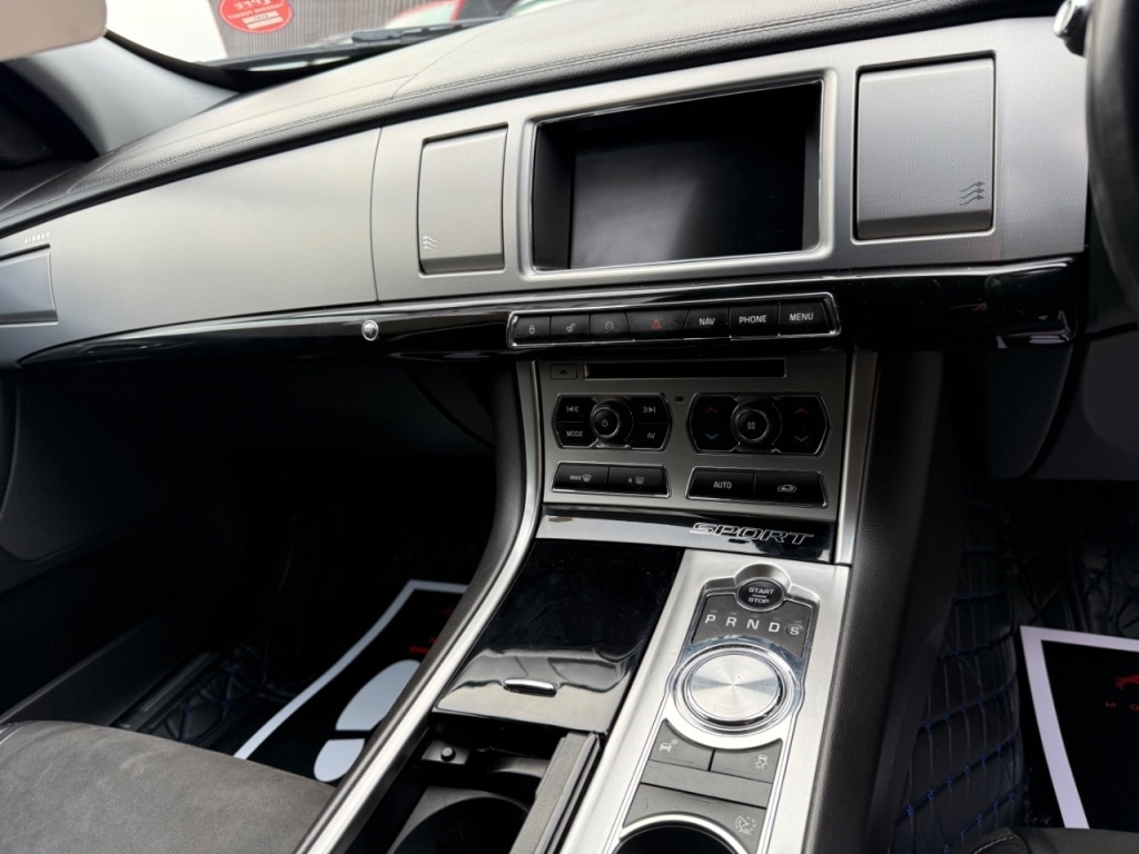 Used Jaguar XF 2012 for sale - 76909658: Photo 12