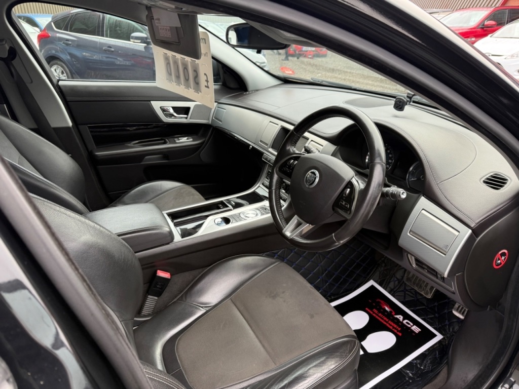 Used Jaguar XF 2012 for sale - 76909658: Photo 9