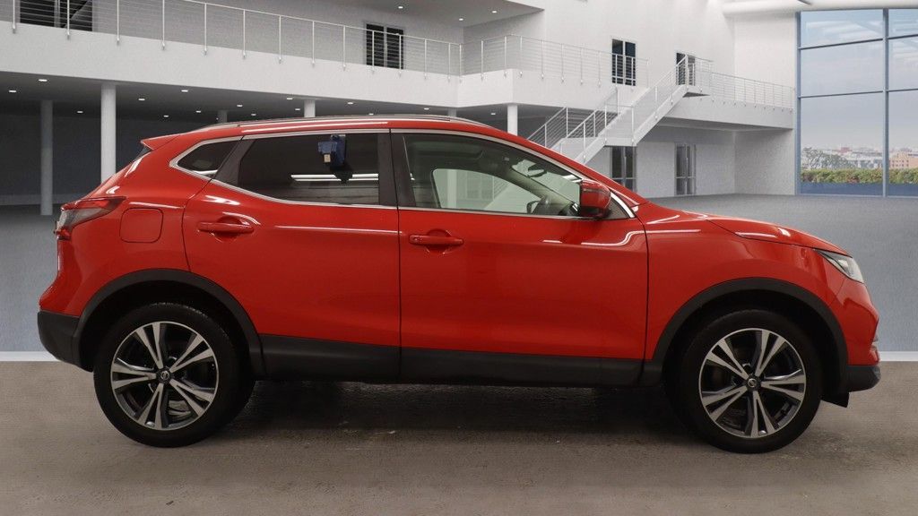 Used Nissan Qashqai 2018 for sale - 76616989: Photo 4