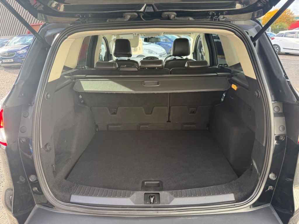 Used Ford Kuga 2014 for sale - 76385579: Photo 11