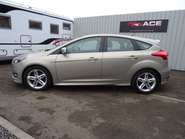 Used Ford Focus 2015 for sale - 73208512: Photo 2