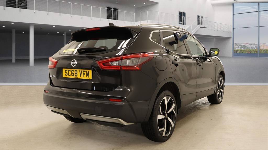 Used Nissan Qashqai 2018 for sale - 78002155: Photo 2