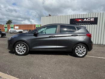 Used Ford Fiesta 2017 for sale - 79063267: Photo