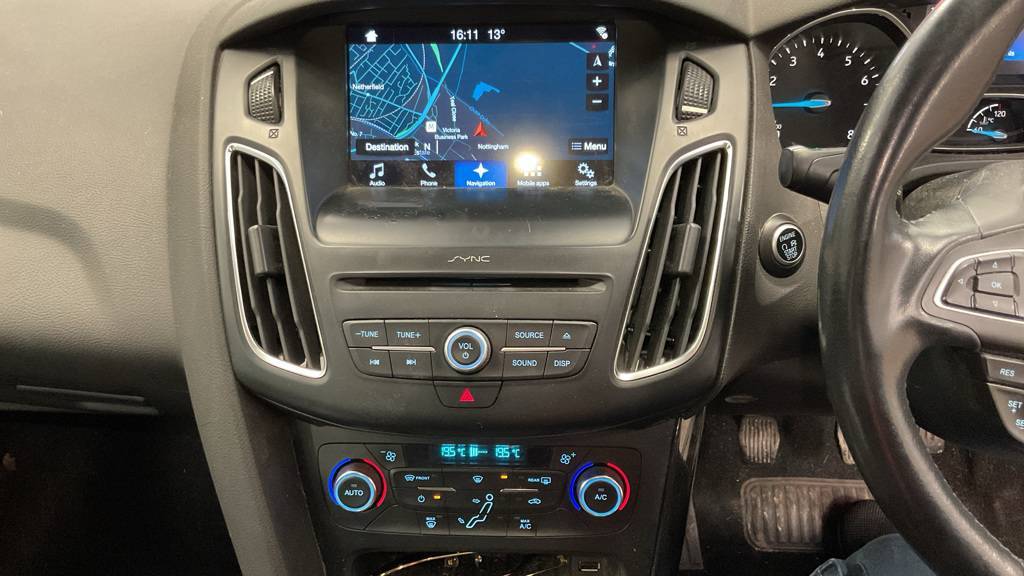 Used Ford Focus 2017 for sale - 77836240: Photo 4