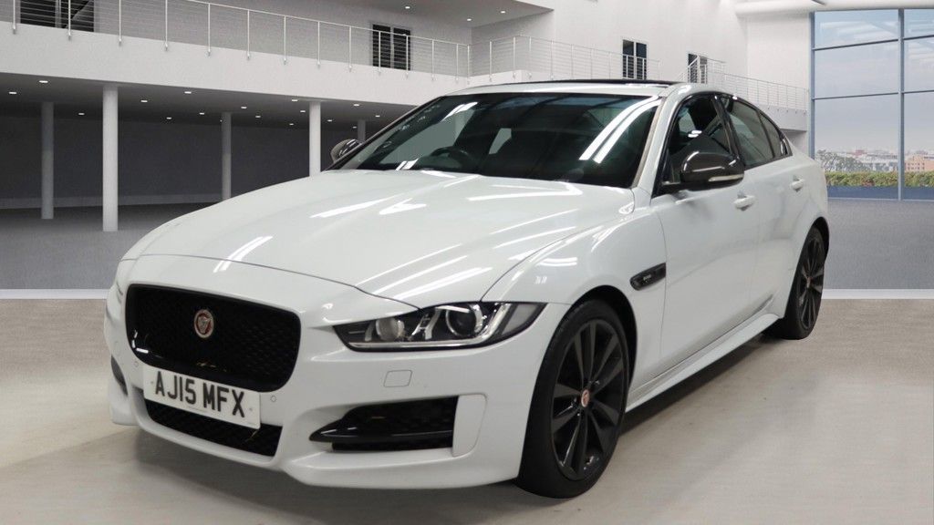 Used Jaguar XE 2015 for sale - 76697962: Photo 1