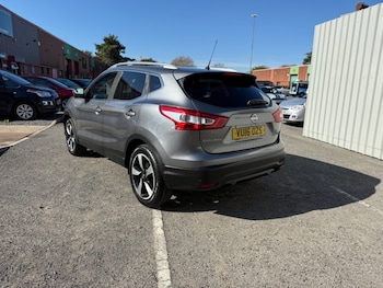 Used Nissan Qashqai 2016 for sale - 76038535: Photo