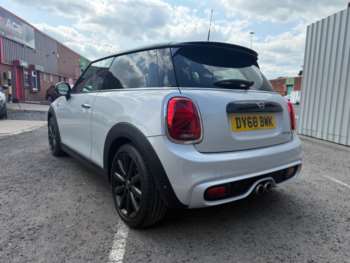 Used MINI Hatch 2018 for sale - 74915708: Photo