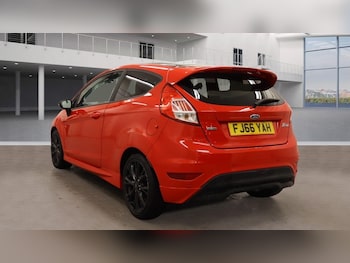 Used Ford Fiesta 2016 for sale - 76508768: Photo