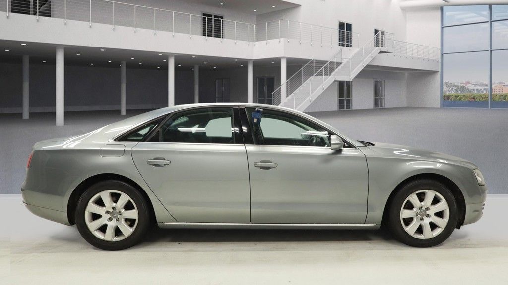 Used Audi A8 2010 for sale - 76697965: Photo 3