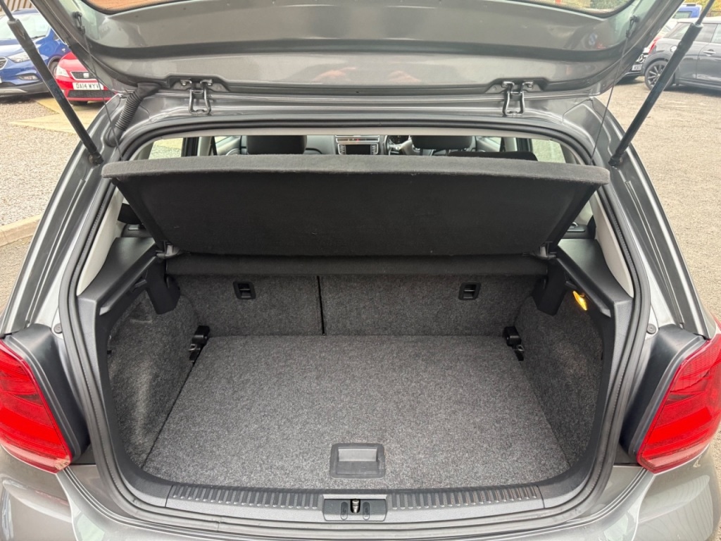 Used Volkswagen Polo 2015 for sale - 76469328: Photo 11