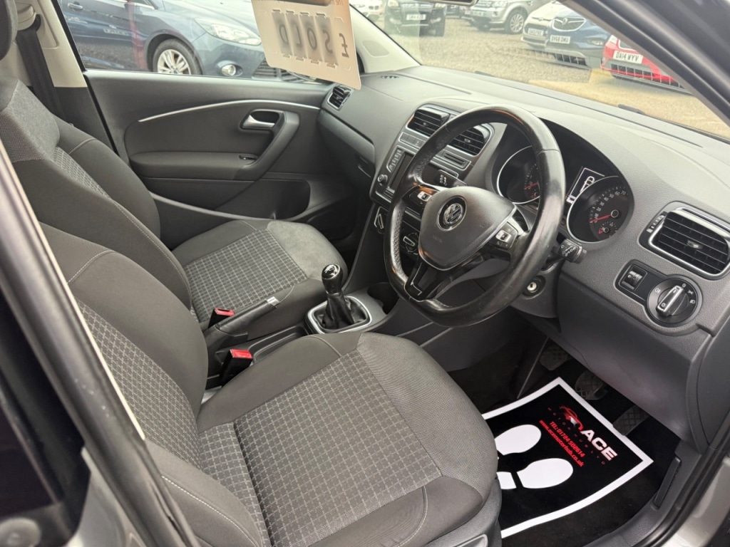 Used Volkswagen Polo 2015 for sale - 76469328: Photo 9