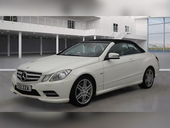 Used Mercedes-Benz E Class 2012 for sale - 76957436: Photo