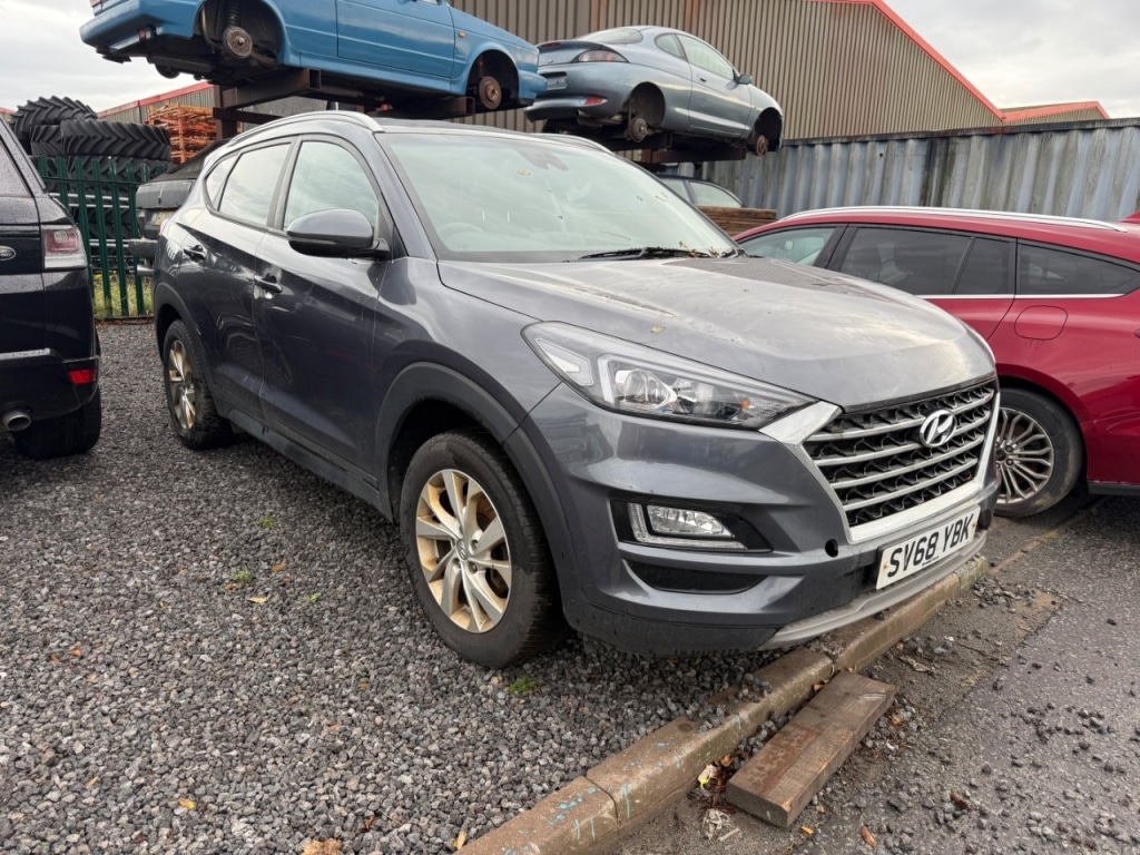Used Hyundai TUCSON 2018 for sale - 76469406: Photo 3