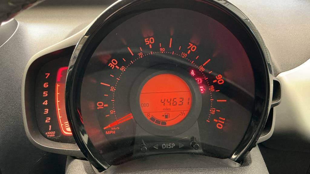 Used Peugeot 108 2014 for sale - 77836262: Photo 5