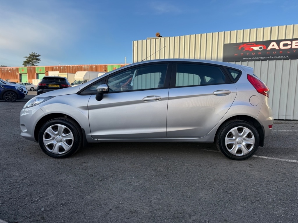 Used Ford Fiesta 2009 for sale - 77107072: Photo 2