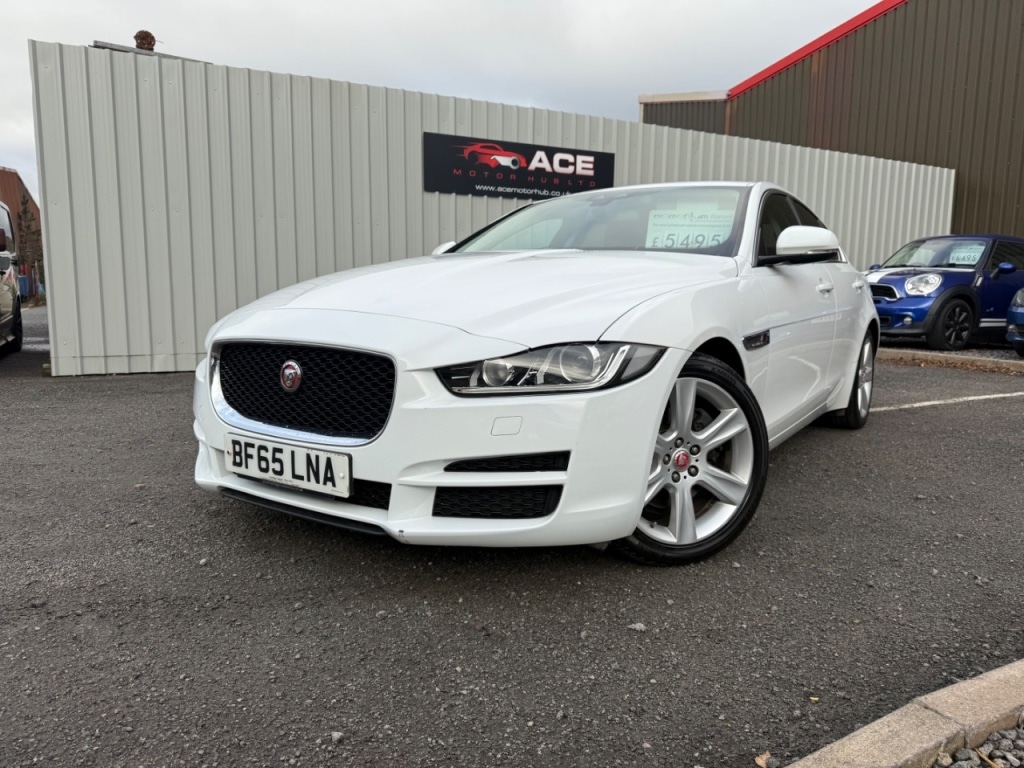 Used Jaguar XE 2015 for sale - 76266352: Photo 1