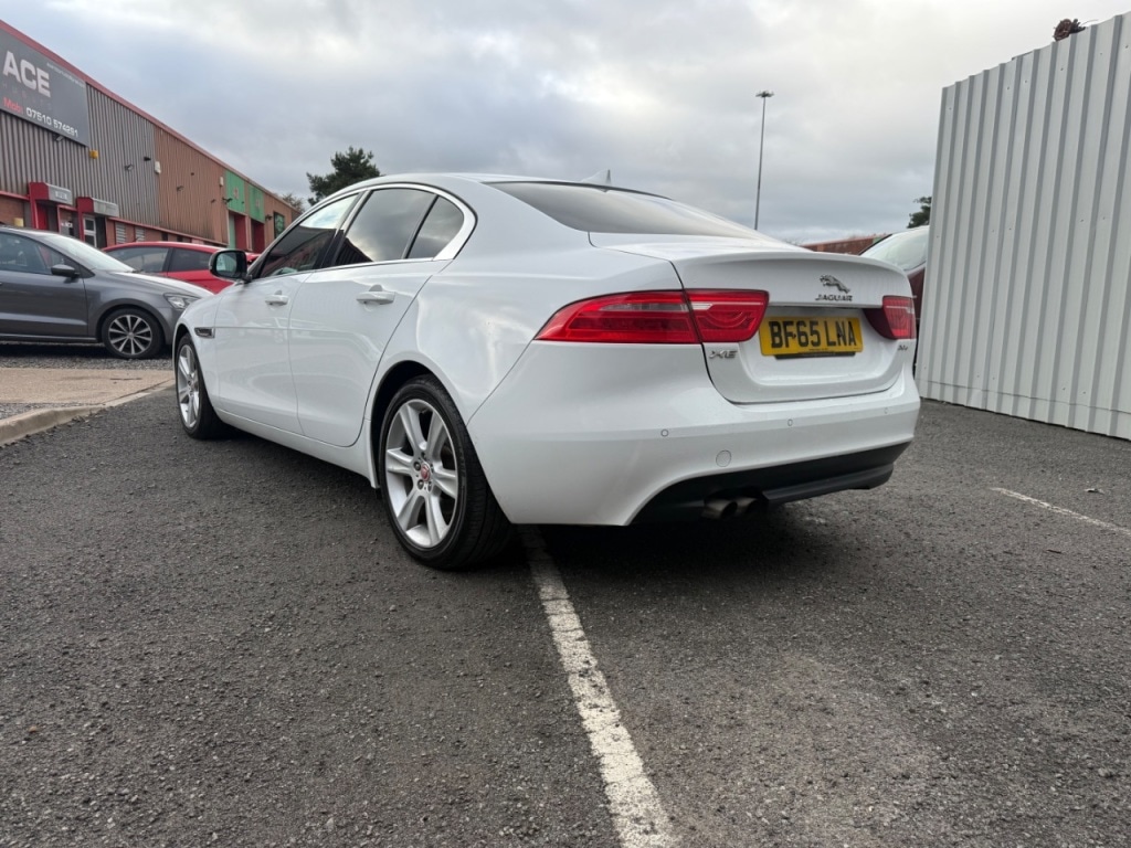 Used Jaguar XE 2015 for sale - 76266352: Photo 3