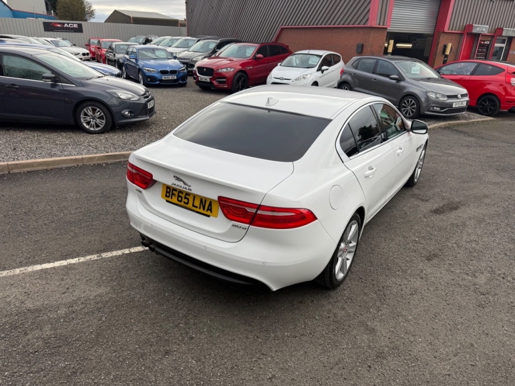 Used Jaguar XE 2015 for sale - 76266352: Photo 5