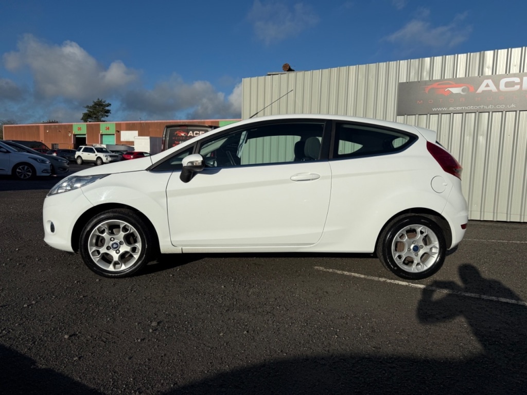 Used Ford Fiesta 2012 for sale - 76531264: Photo 2
