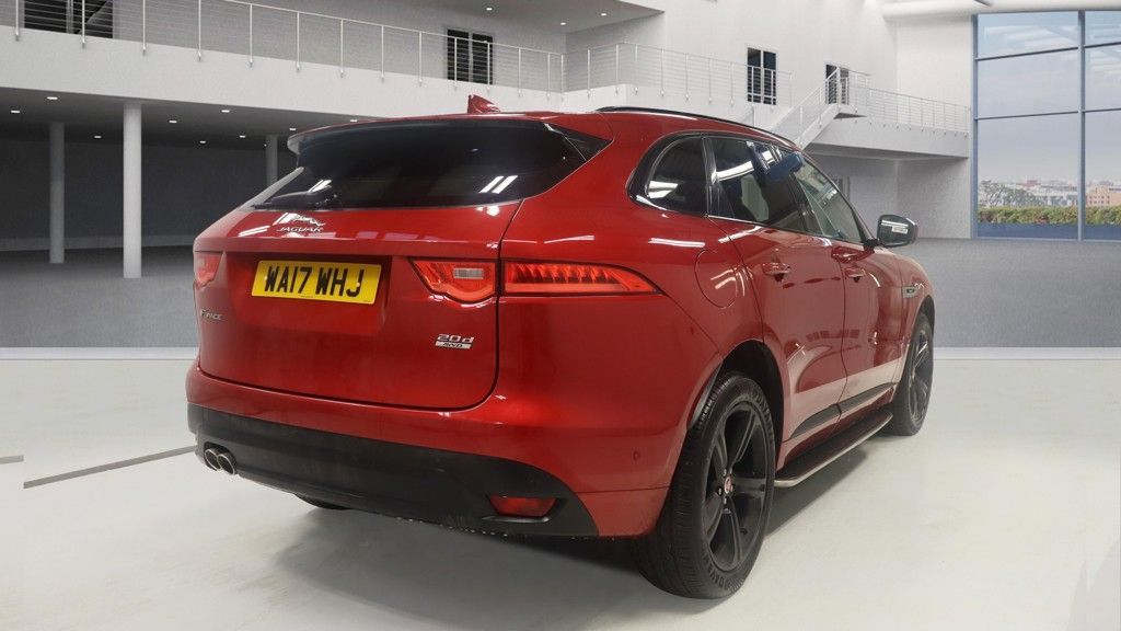 Used Jaguar F-Pace 2017 for sale - 76558349: Photo 4
