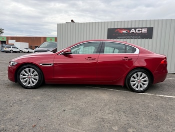 Used Jaguar XE 2017 for sale - 76197158: Photo 2