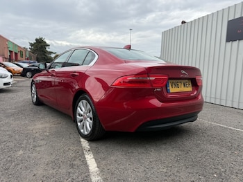 Used Jaguar XE 2017 for sale - 76197158: Photo 3