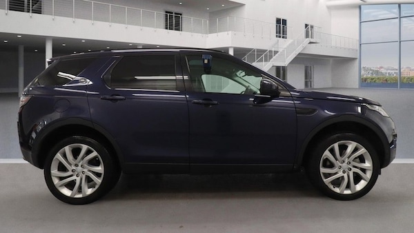 Used Land Rover Discovery Sport 2015 for sale - 76266361: Photo 3
