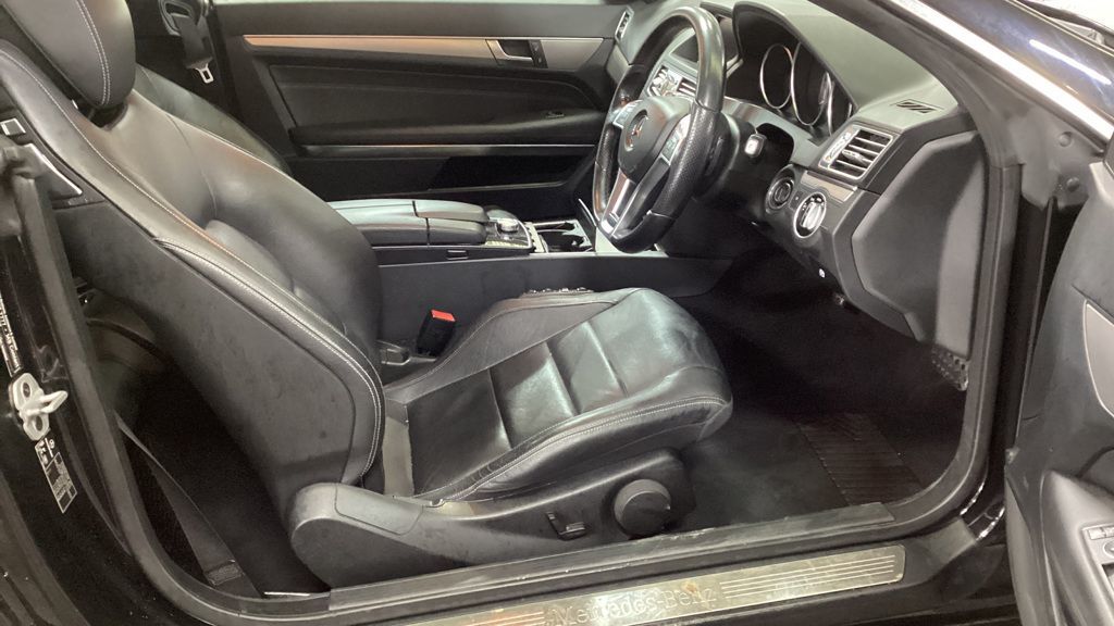 Used Mercedes-Benz E Class 2013 for sale - 77436193: Photo 4