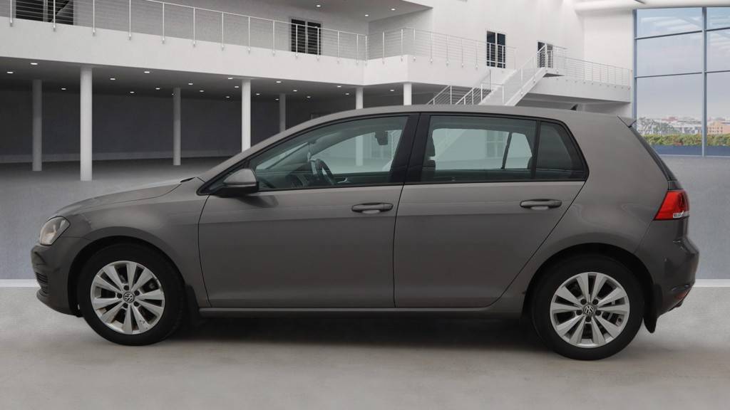 Used Volkswagen Golf 2013 for sale - 78002157: Photo 3